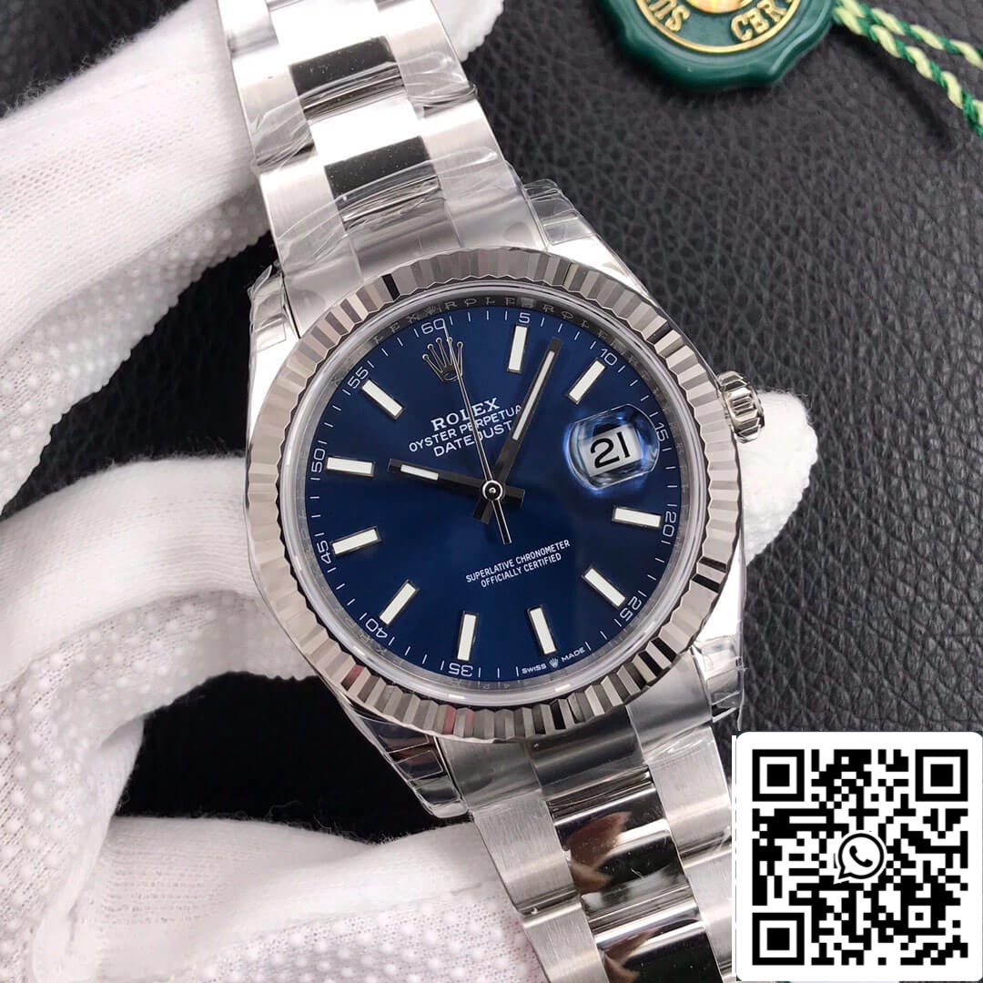 Rolex Datejust M126334-0001 41mm Oyster cinturino VS Fabbrica quadrante blu
