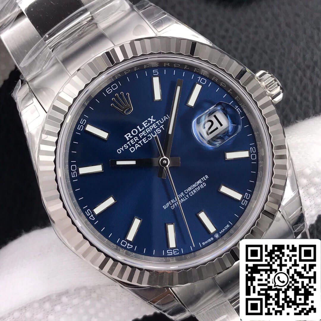 Rolex Datejust M126334-0001 41mm Oyster cinturino VS Fabbrica quadrante blu