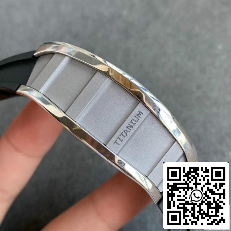 Richard Mille RM011 1:1 Best Edition KV Fabbrica Black Rubber cinturino