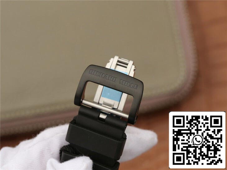 Richard Mille RM11-03 1:1 Best Edition KV Fabbrica, caja de fibra de carbono negra