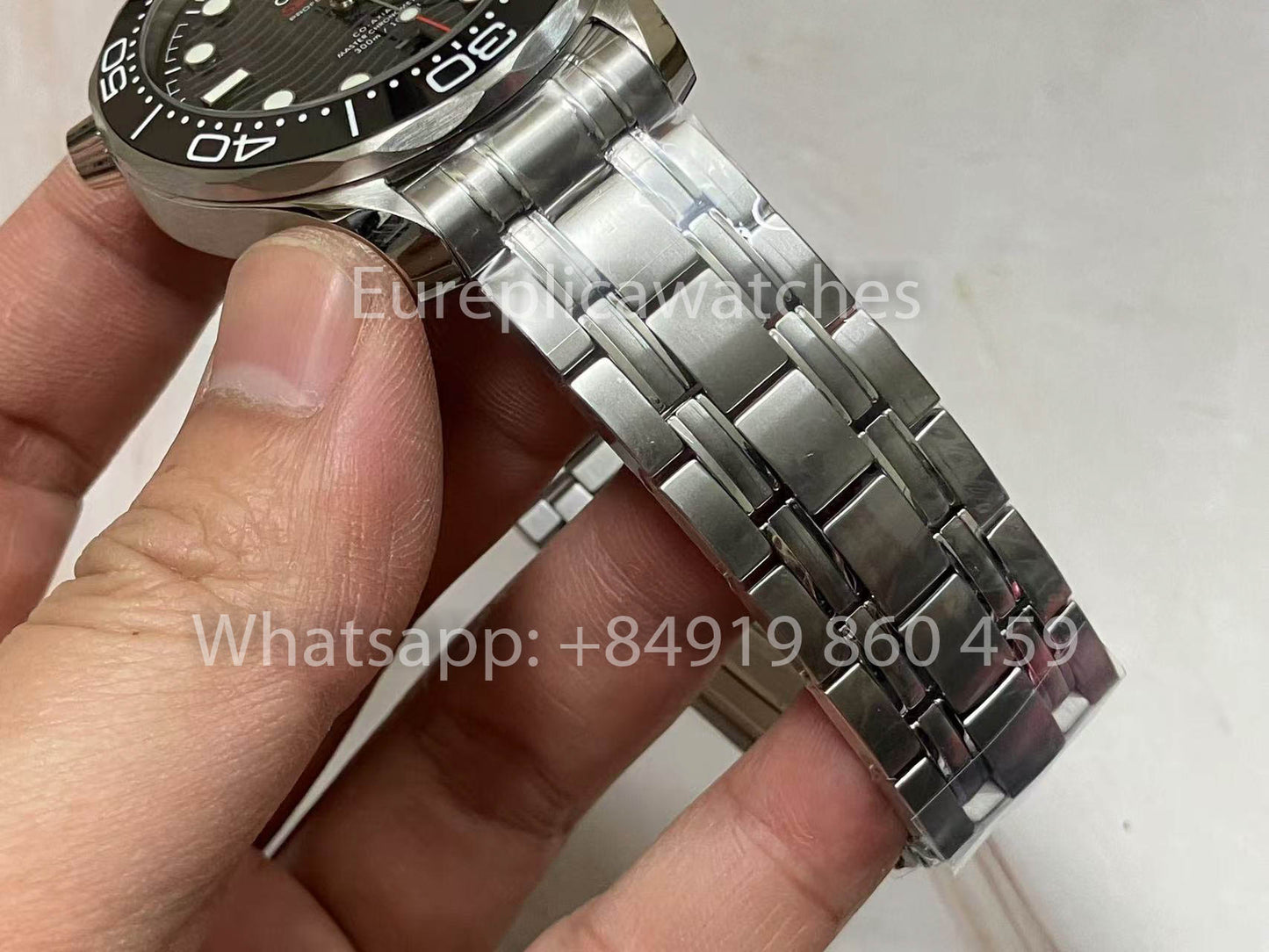 réplica Omega Seamaster Diver 300M 210.30.42.20.01.001 VS Fabbrica versione migliore 1:1 V4 quadrante nero