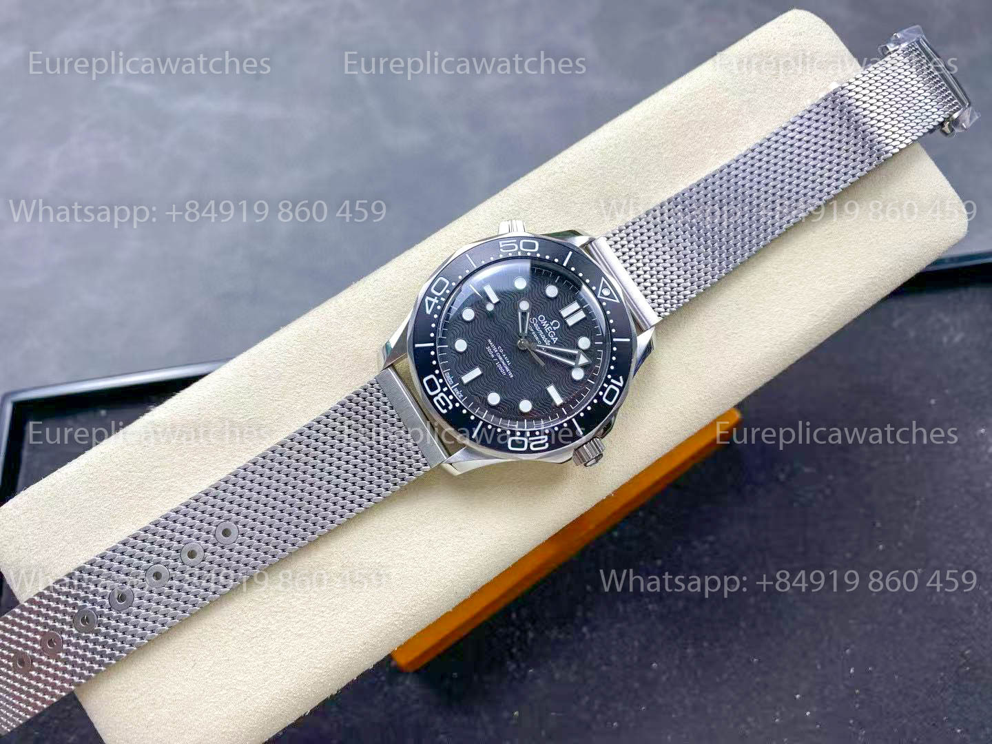 Omega Seamaster 300m 2025 quadrante preto alumínio 210.30.42.20.01.010 versão melhor VS Fabbrica