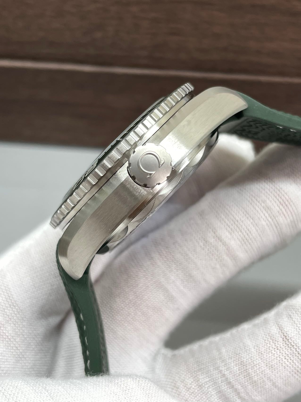 Omega Seamaster Planet Ocean 600M 215.32.44.21.06.001 VS Fabbrica 1:1 edição melhor Verde Gomma cinturino