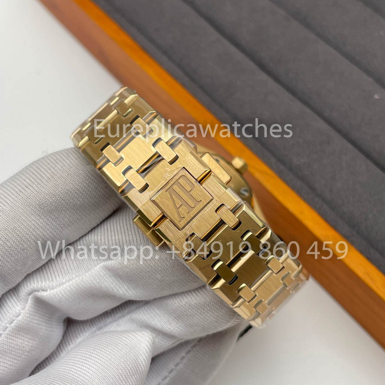 Audemars Piguet Royal Oak Quartz 33MM 67651BA.ZZ.1261BA.02 1:1 Best Edition ZF Fabbrica Blue Dial
