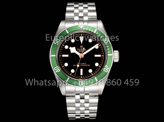 Tudor Monocromo Nero Bay 1:1 Mejor Clon GR Fabbrica Verde lunetta