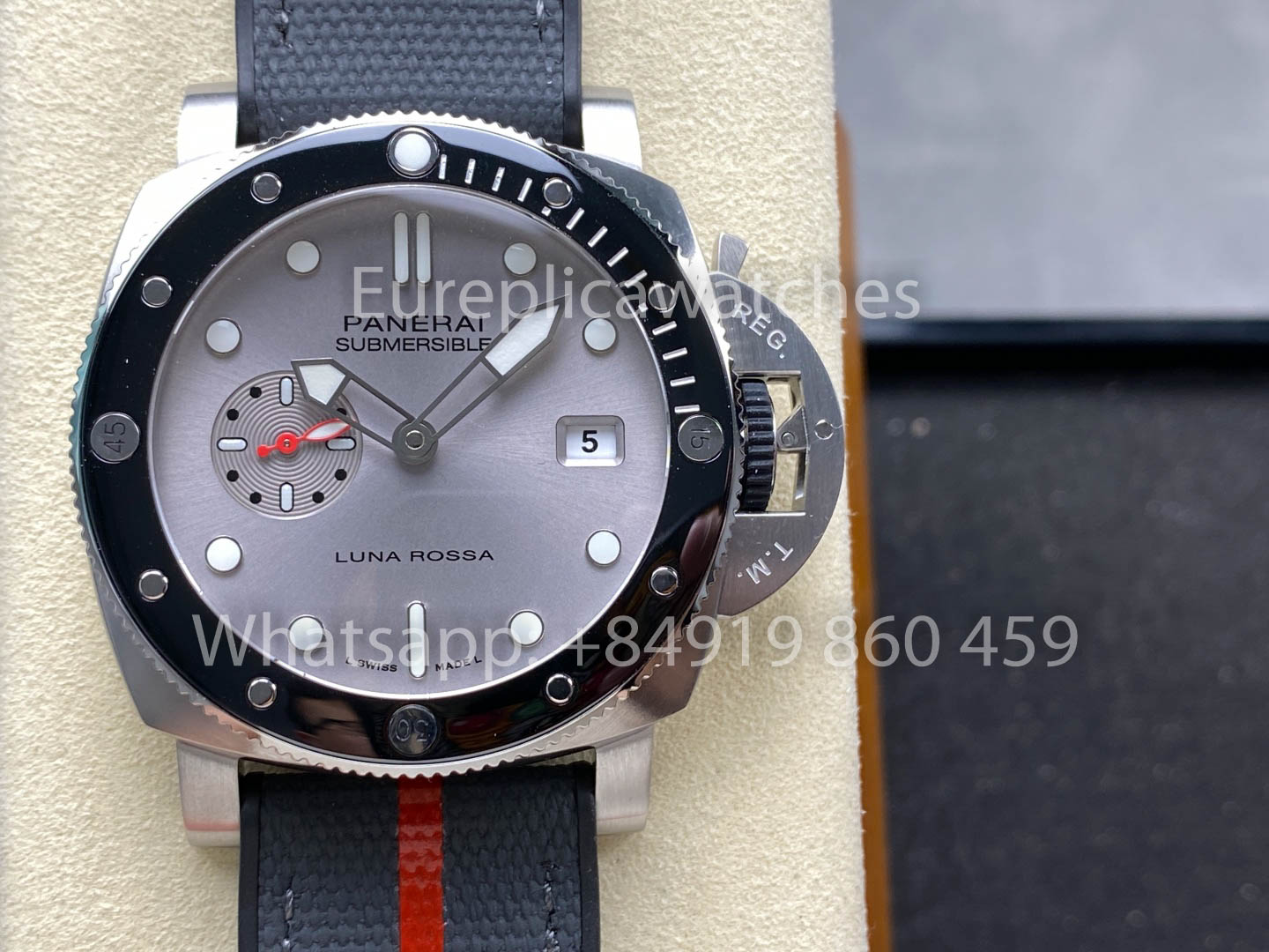 Panerai Submersible QuarantaQuattro Luna Rossa PAM1681 1:1 Best Clone VS Fabbrica
