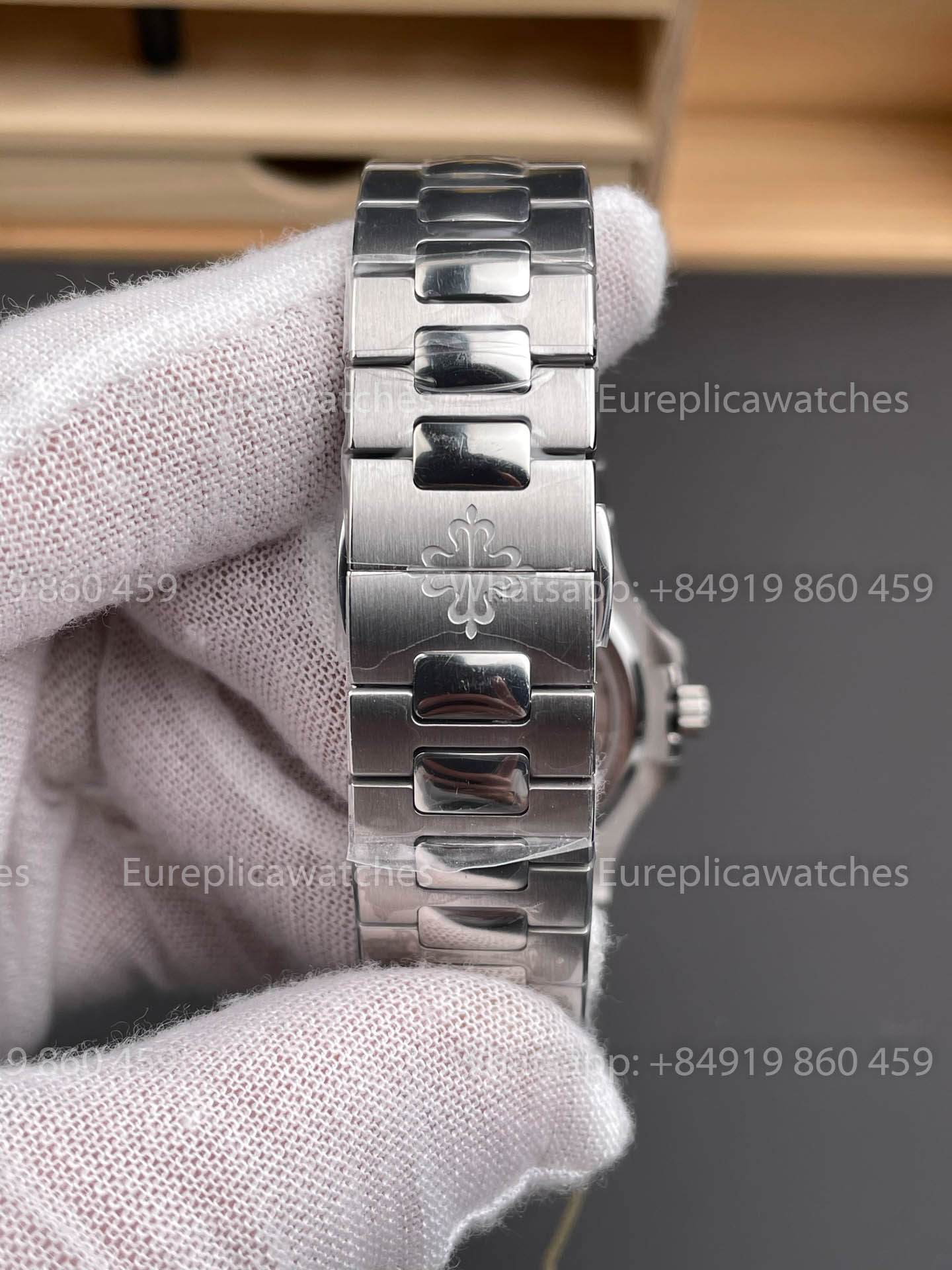 Patek Philippe Nautilus 5712/1A-001 Blue Dial 1:1 Best Version PPF Factory V3