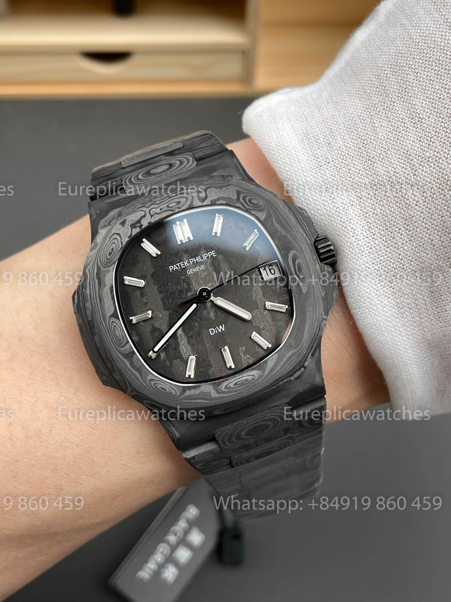 Patek Philippe Nautilus 5711 DiW 1:1 Melhor Versão Caixa de Fibra de Carbono Preta