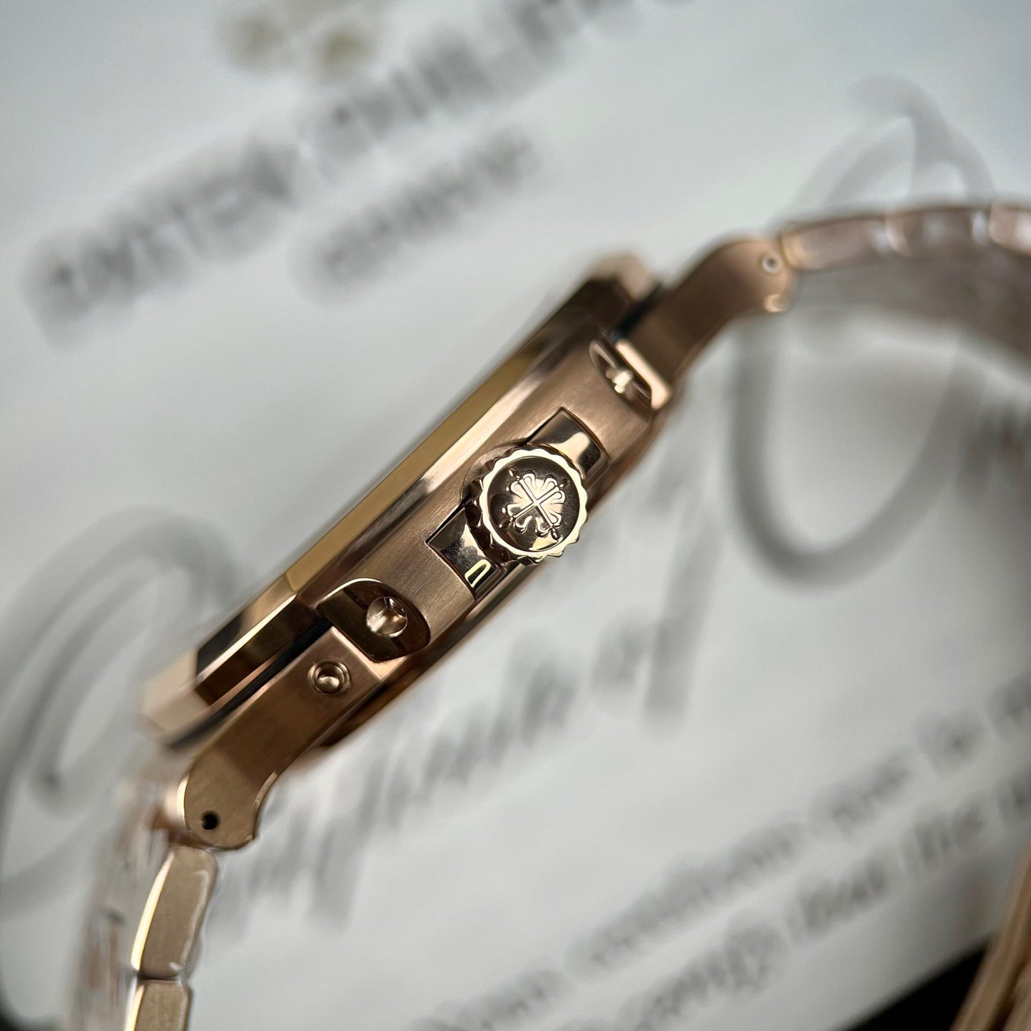 Patek Philippe Nautilus 5712/1R-001 18k rose gold coated