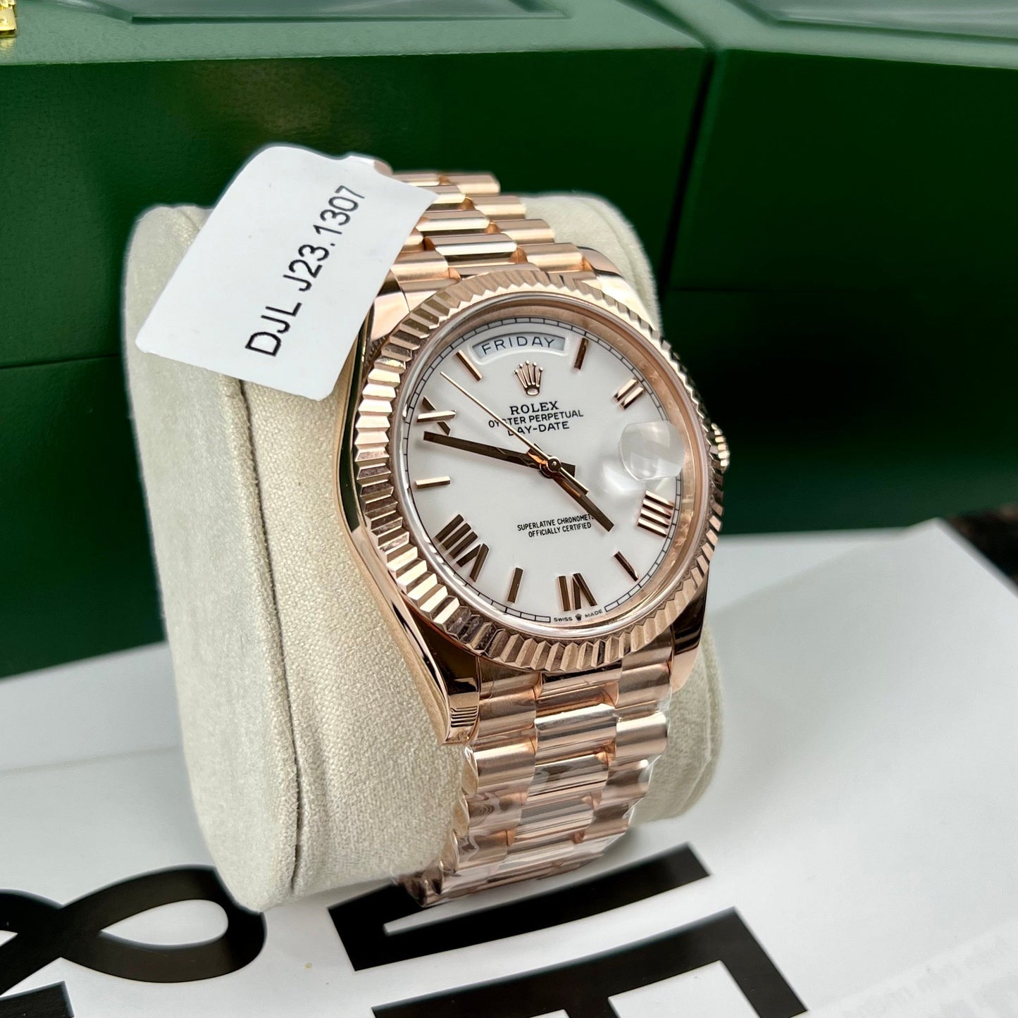 Rolex Day-Date 40 228235-0032 40mm 18k Rosa Oro coated