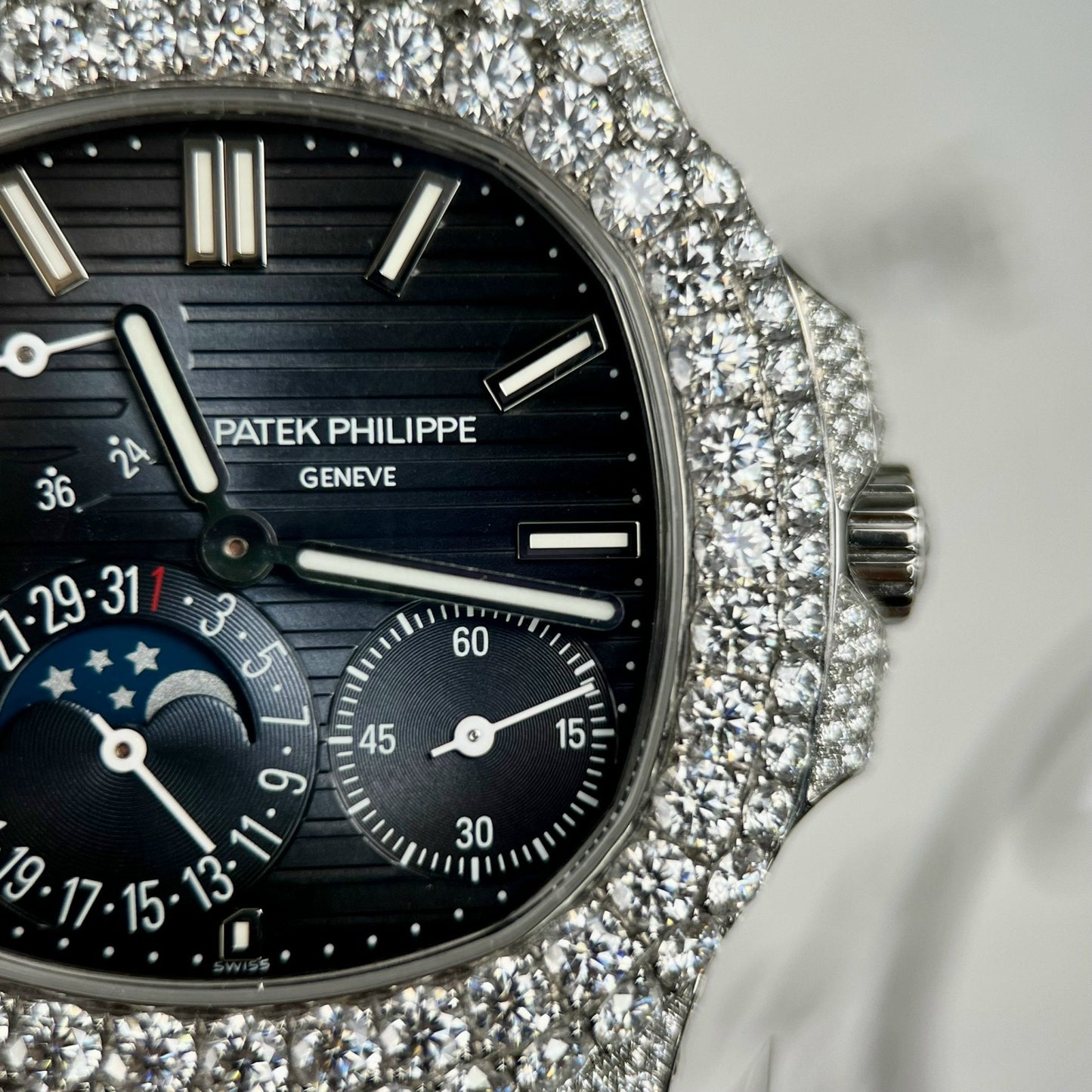 Patek Philippe Nautilus 5712/1A-001 1:1 Best Edition PPF Fabbrica V2 Blue Dial Custom Moissanite
