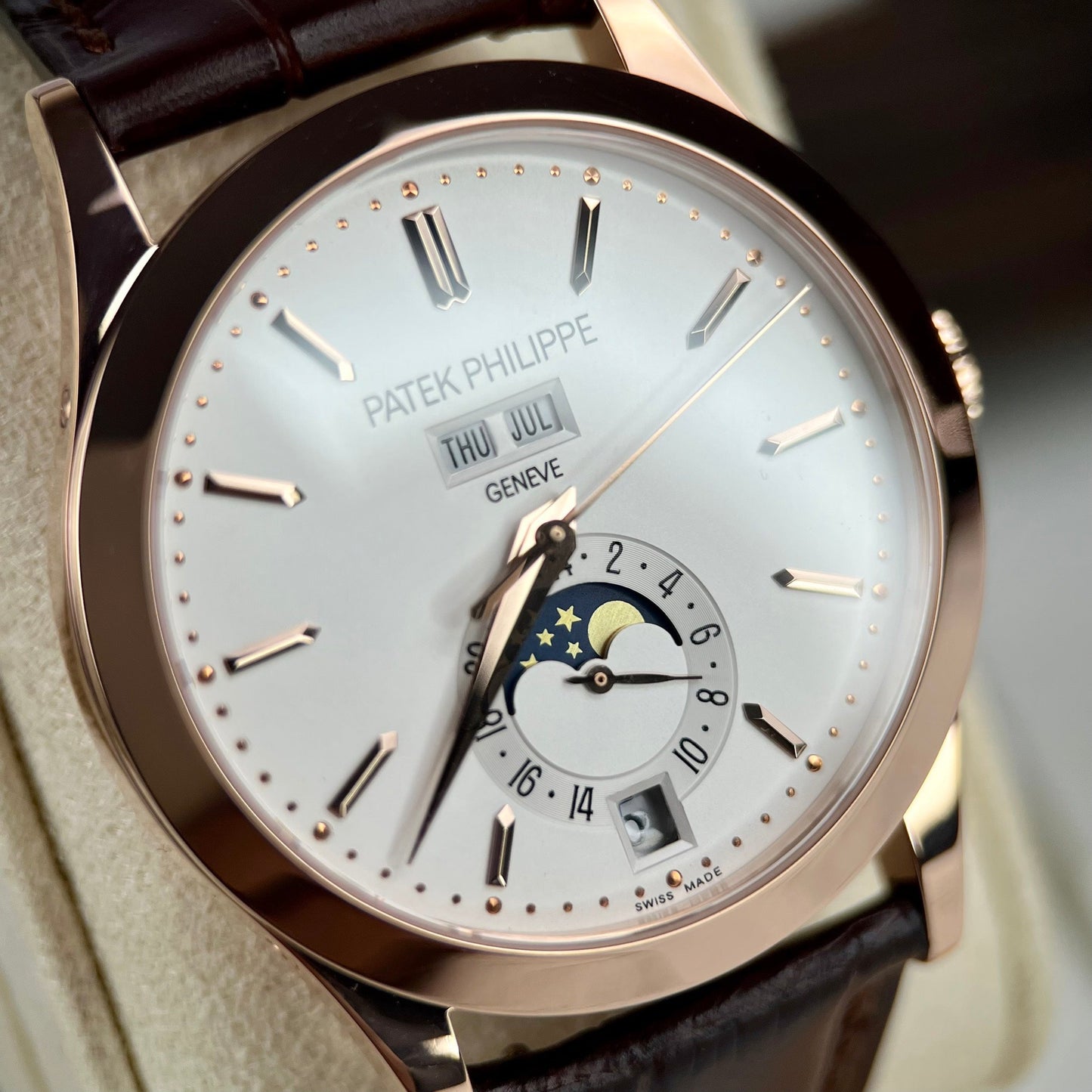 PATEK PHILIPPE COMPLICATIONS ANNUAL CALENDAR ROSE GOLD 5396R-011 Rose gold coated