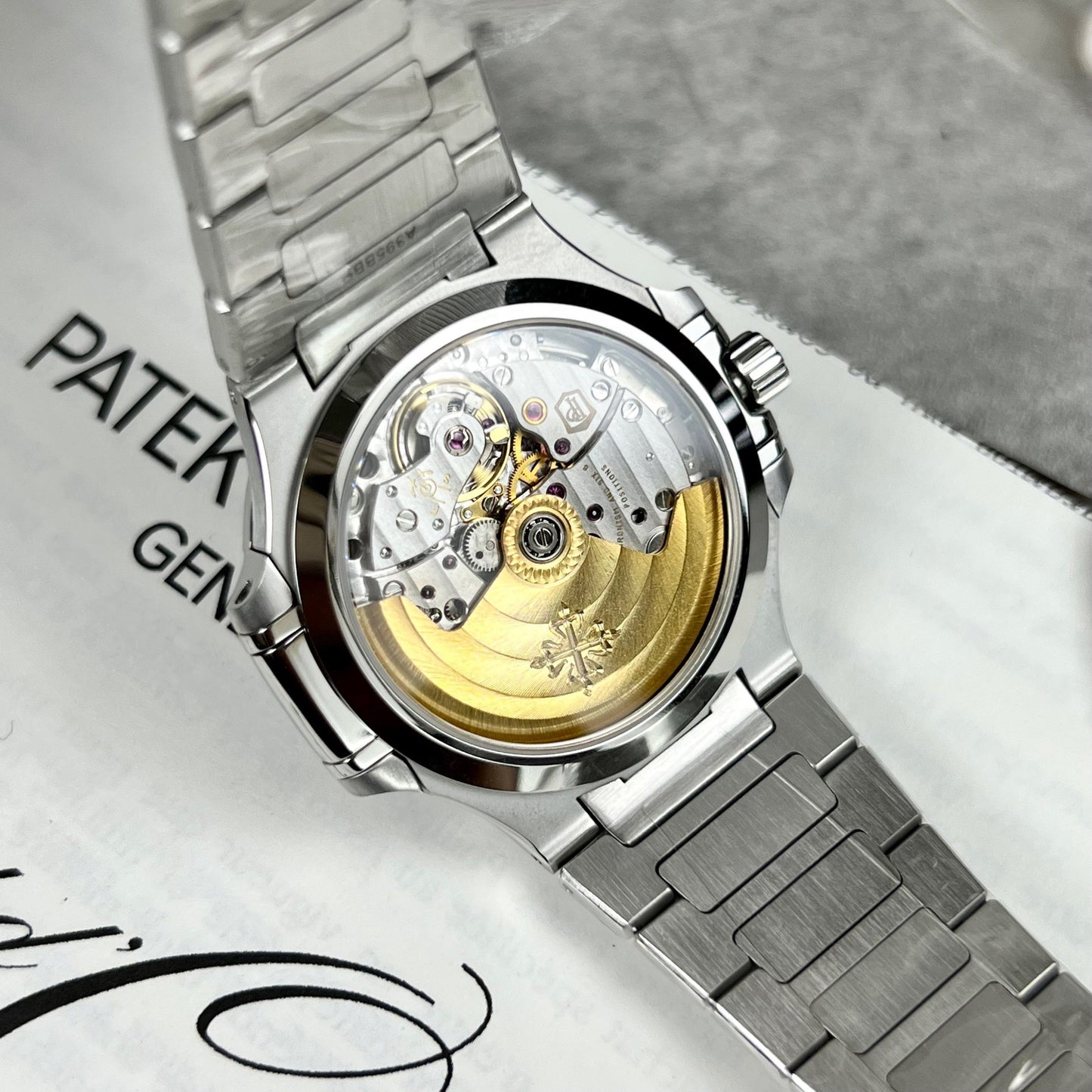 Patek Philippe Nautilus Ladies 7118/1A-011 custom stone from 3K Fabbrica acciaio inossidabile