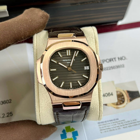 Patek Philippe Nautilus 5711/1R-001 -Branco 18k Rosa Oro Pelle versão