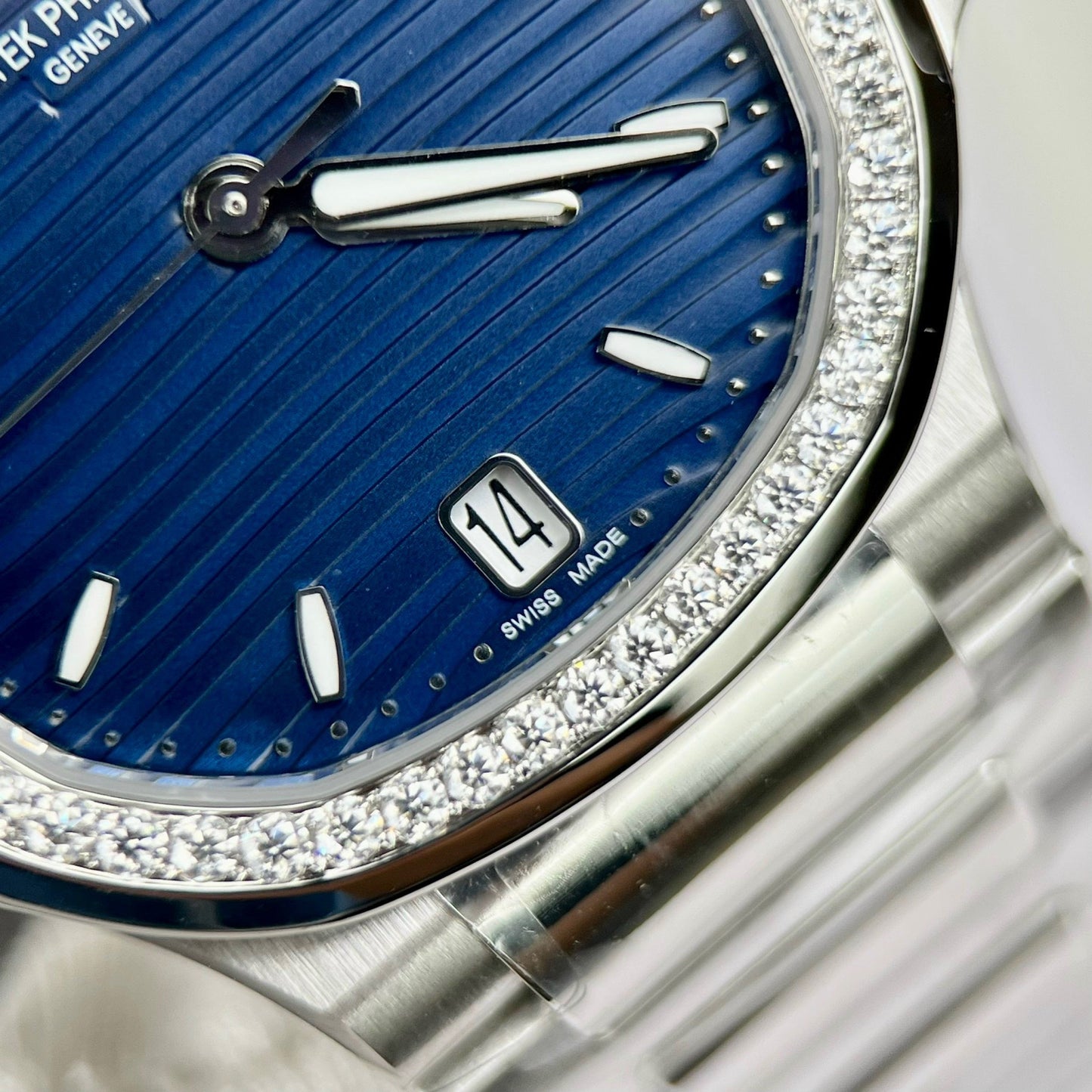 Patek Philippe Nautilus 7118/1A-001 custom Moissanite 3K Fabbrica quadrante blu