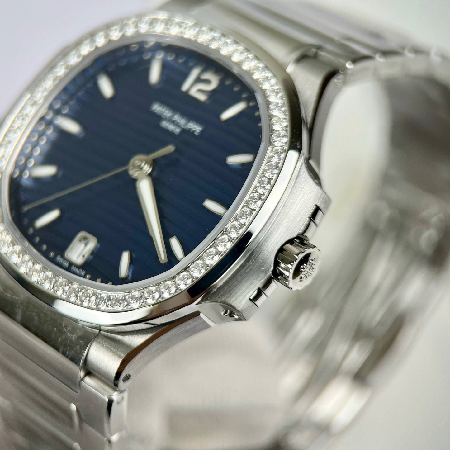 Patek Philippe Nautilus 7118/1A-001 custom Moissanite 3K Fabbrica quadrante blu