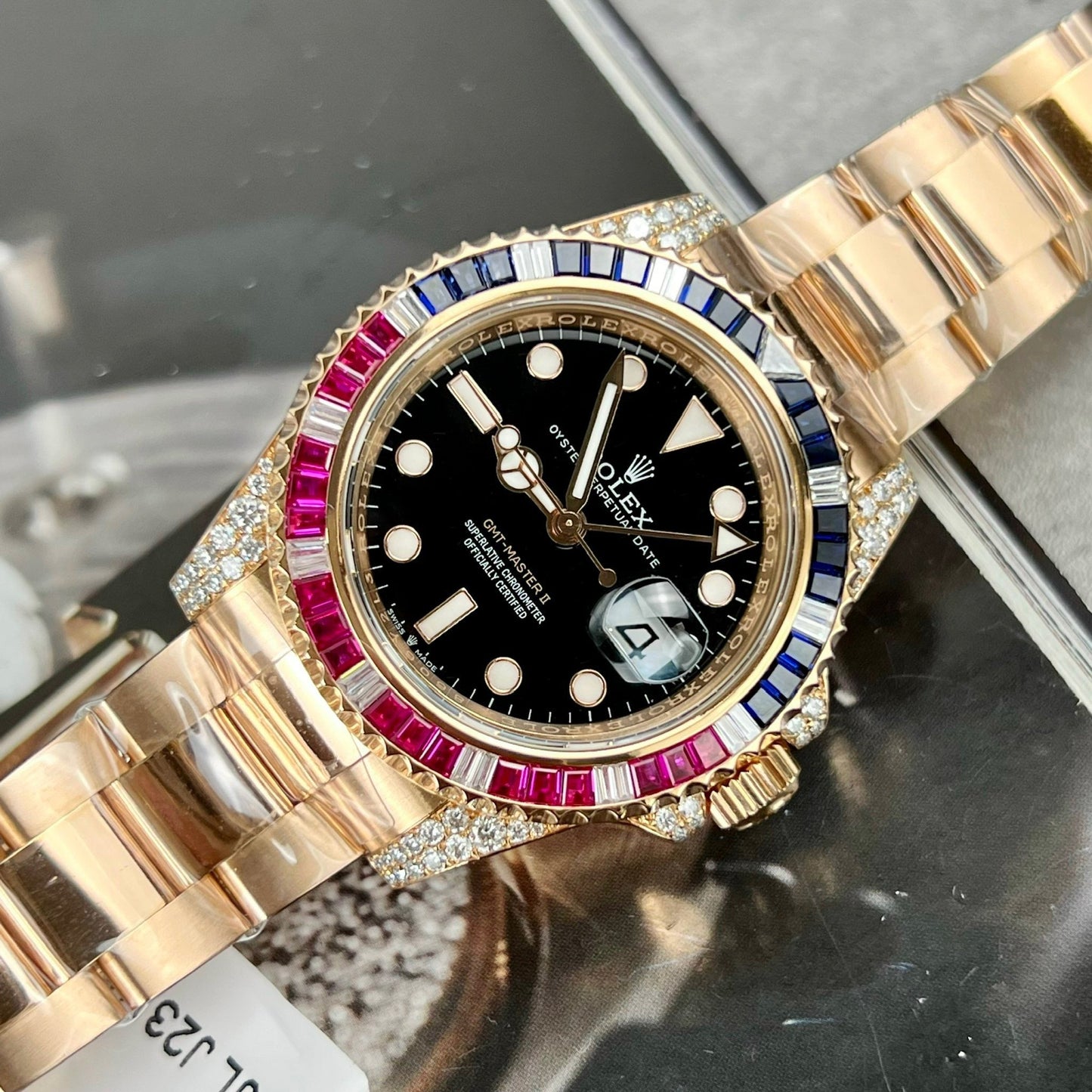 Rolex GMT-Master II 126755 Rainbow lunetta Best 1:1 Edizione with Ruby Stone and 18k wrapped