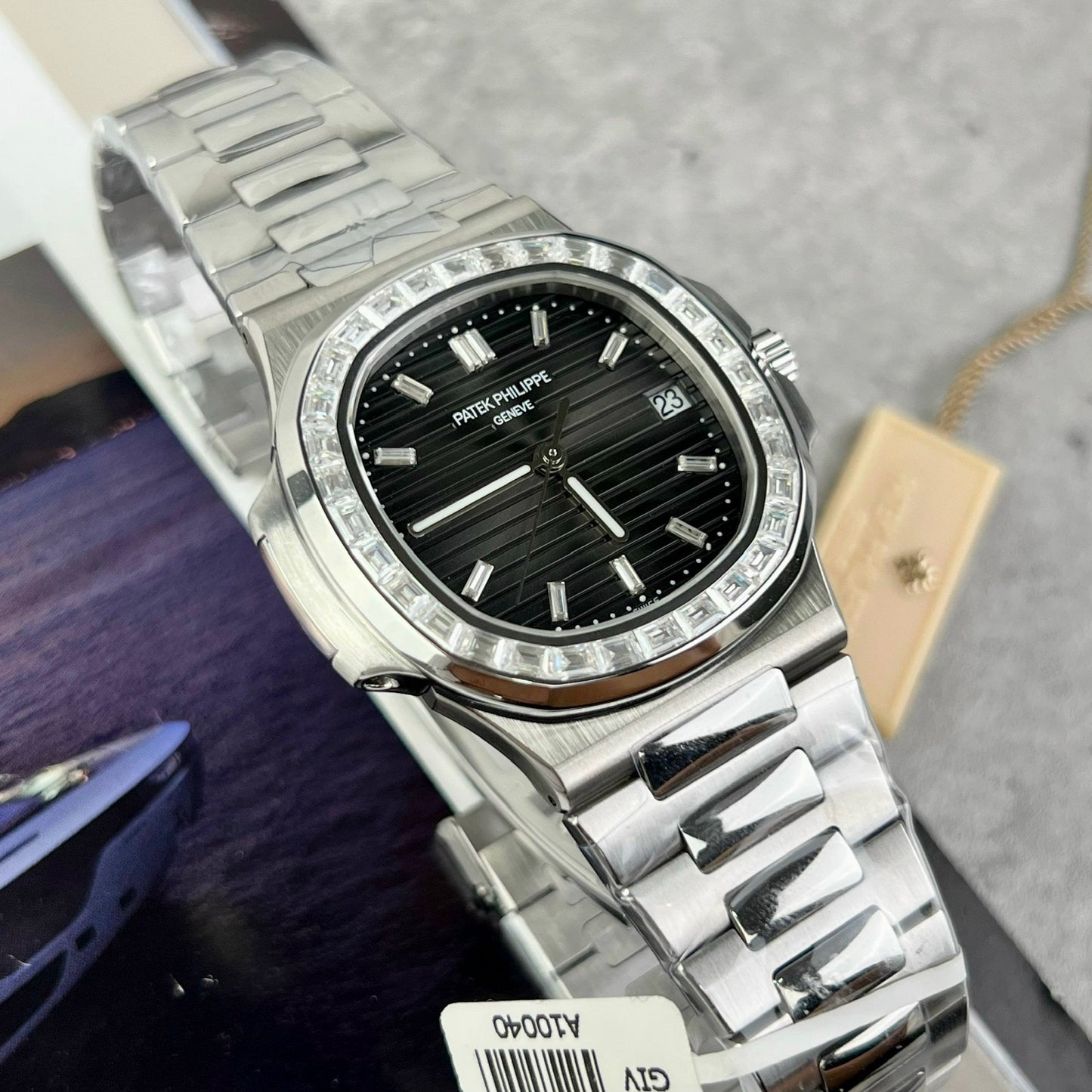 Patek Philippe Nautilus 5711 Best 1:1 Edition PPF Fabbrica Black dial custom Diamonds Moissanite