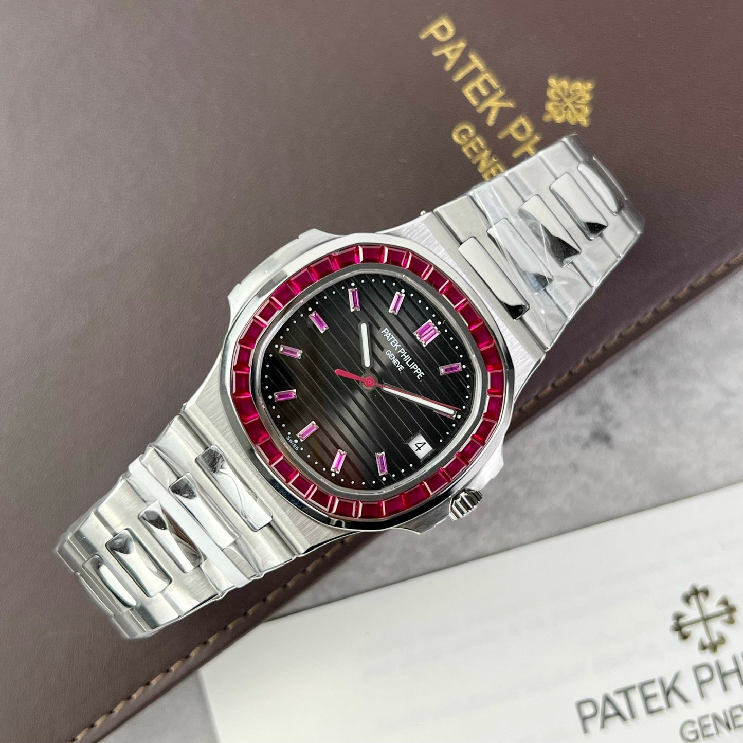 Patek Philippe Nautilus 5711/112P-001Best 1:1 Edition PPF Fabbrica custom Ruby Stone