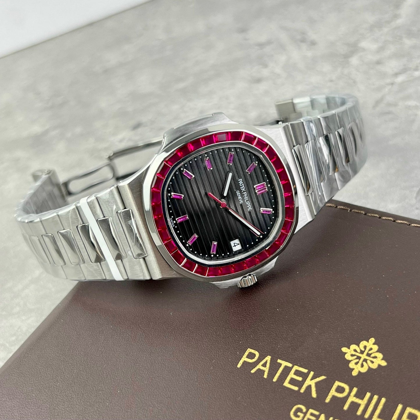 Patek Philippe Nautilus 5711/112P-001Best 1:1 Edition PPF Fabbrica custom Ruby Stone