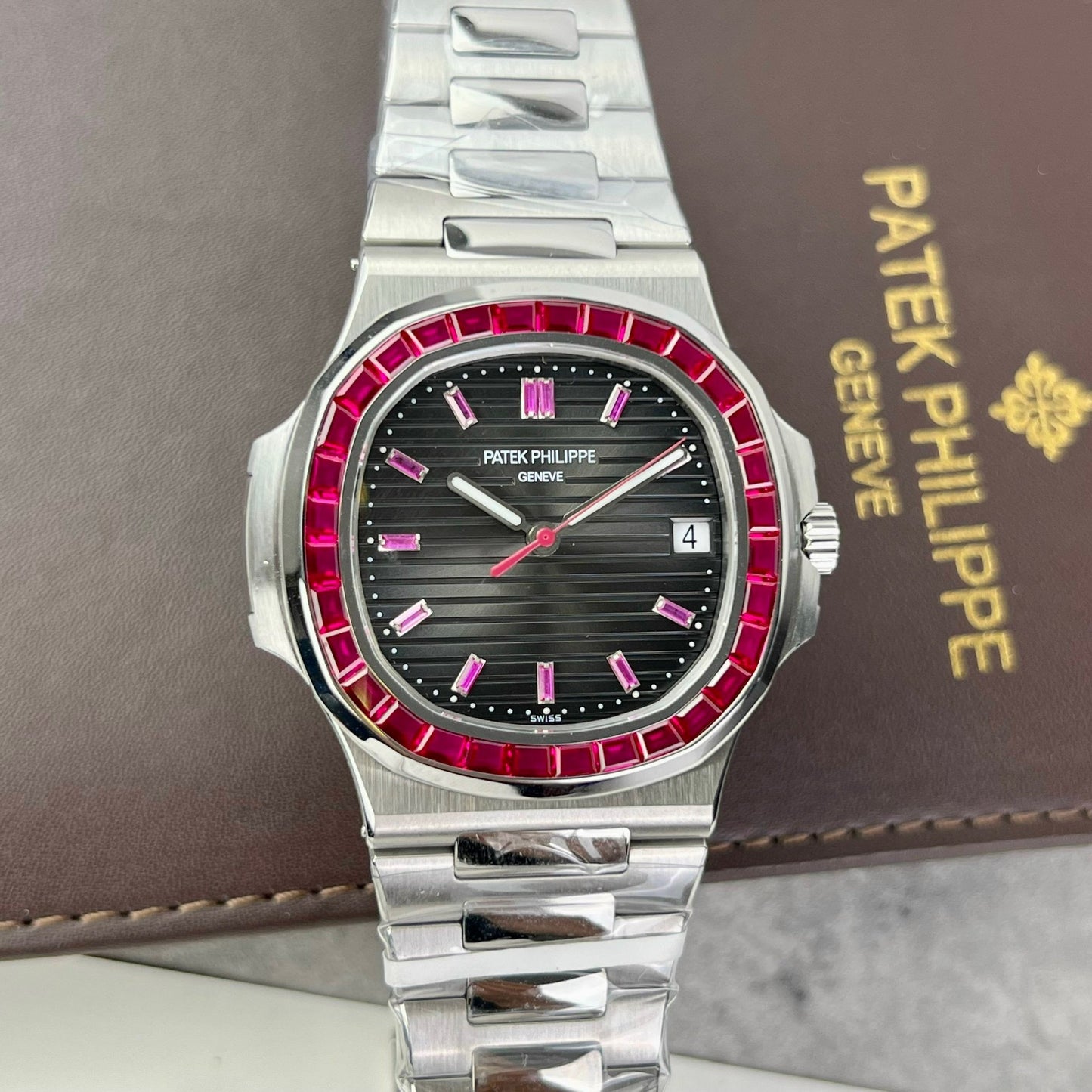 Patek Philippe Nautilus 5711/112P-001Best 1:1 Edition PPF Fabbrica custom Ruby Stone