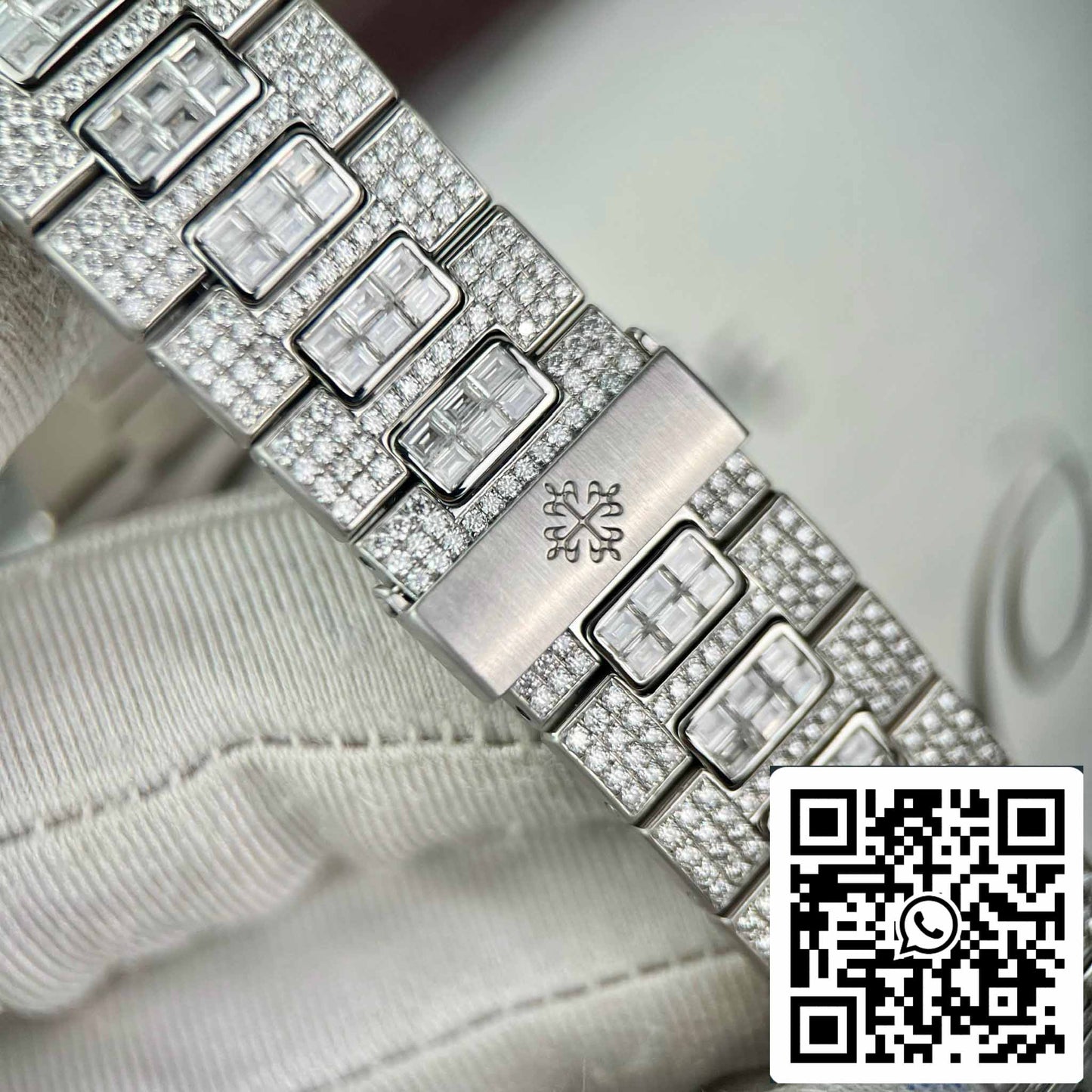 replica Patek Philippe Nautilus Jumbo 5719/1G-001 custom full Moissanite diamonds