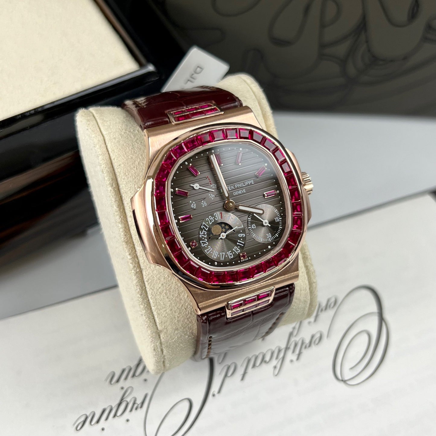 Patek Philippe Nautilus 5712 18k rose gold 1:1 best Edition PPF Fabbrica custom Ruby Stone