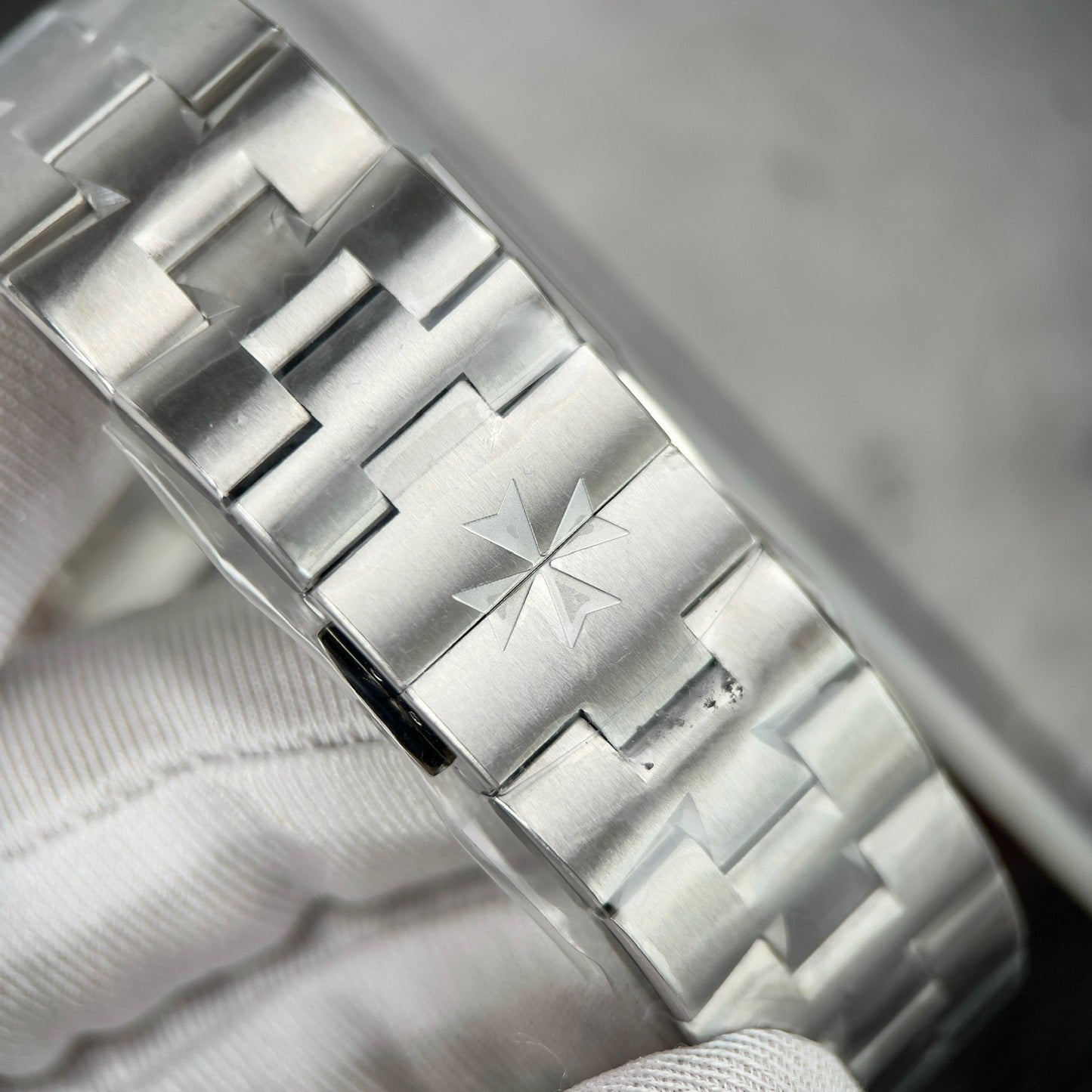 Vacheron Constantin Overseas 2000V/120G-B122 1:1 Best Edition XF Fabbrica Gray Dial Newest Version