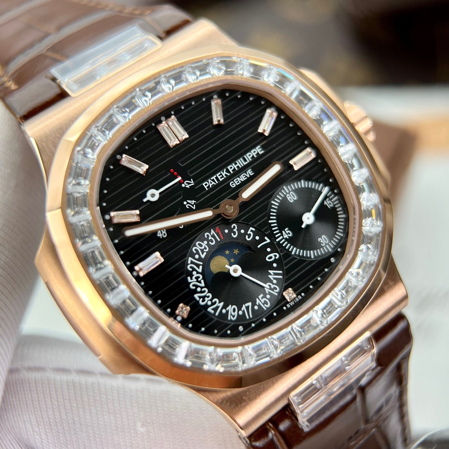 Patek Philippe Nautilus 5724R-001 GR Fabbrica 1:1 edizione migliore quadrante nero Rosa Oro e pedra
