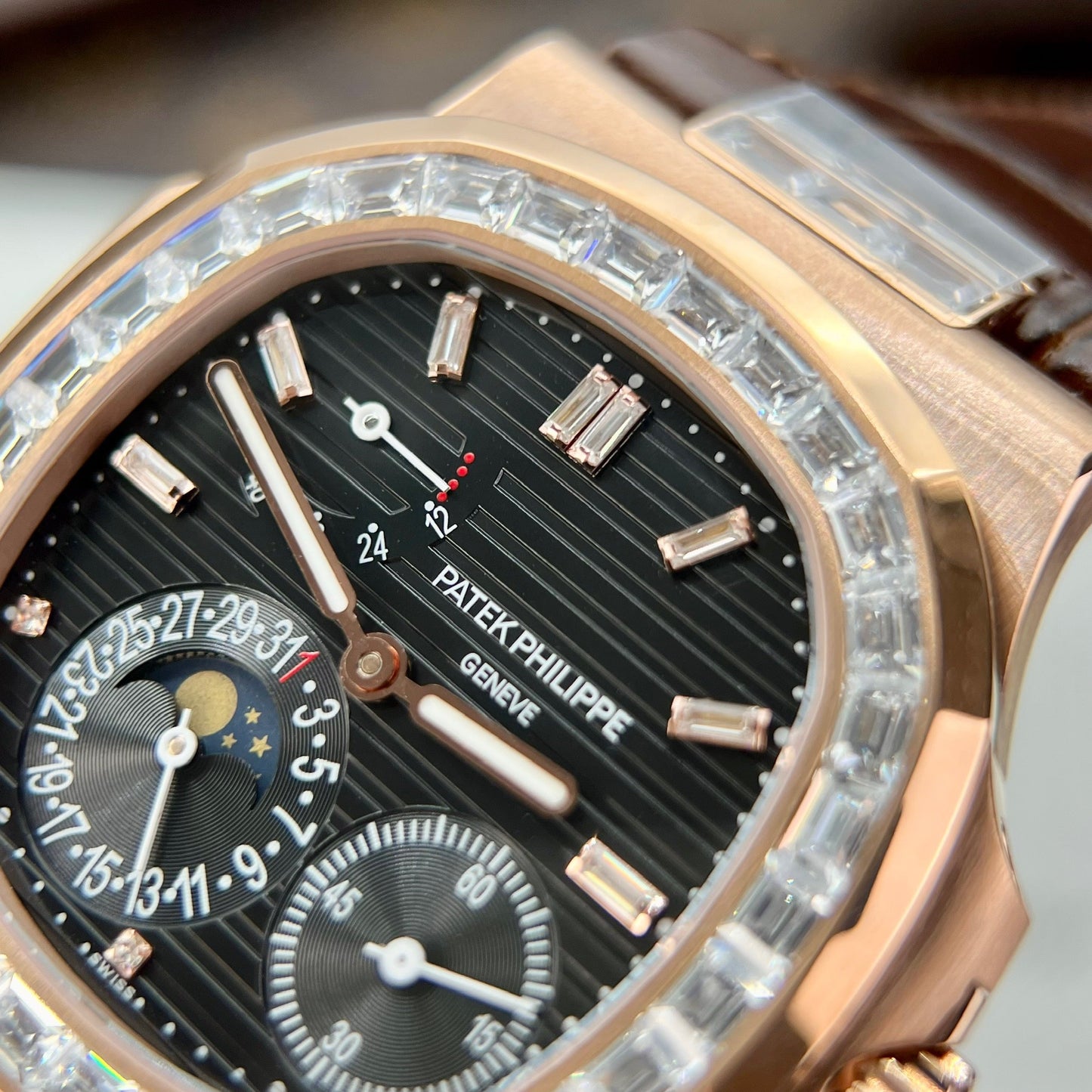 Patek Philippe Nautilus 5724R-001 GR Fabbrica 1:1 edizione migliore quadrante nero Rosa Oro e pedra