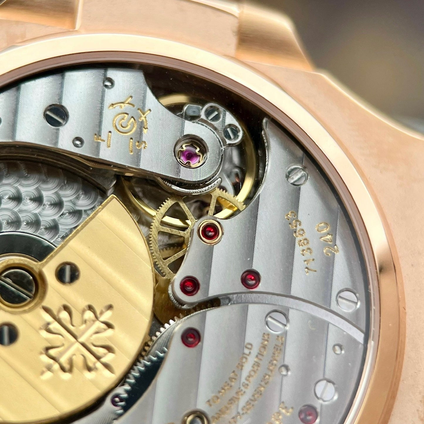 Patek Philippe Nautilus 5724R 1:1 edizione migliore quadrante blu custom 18k and moissanite
