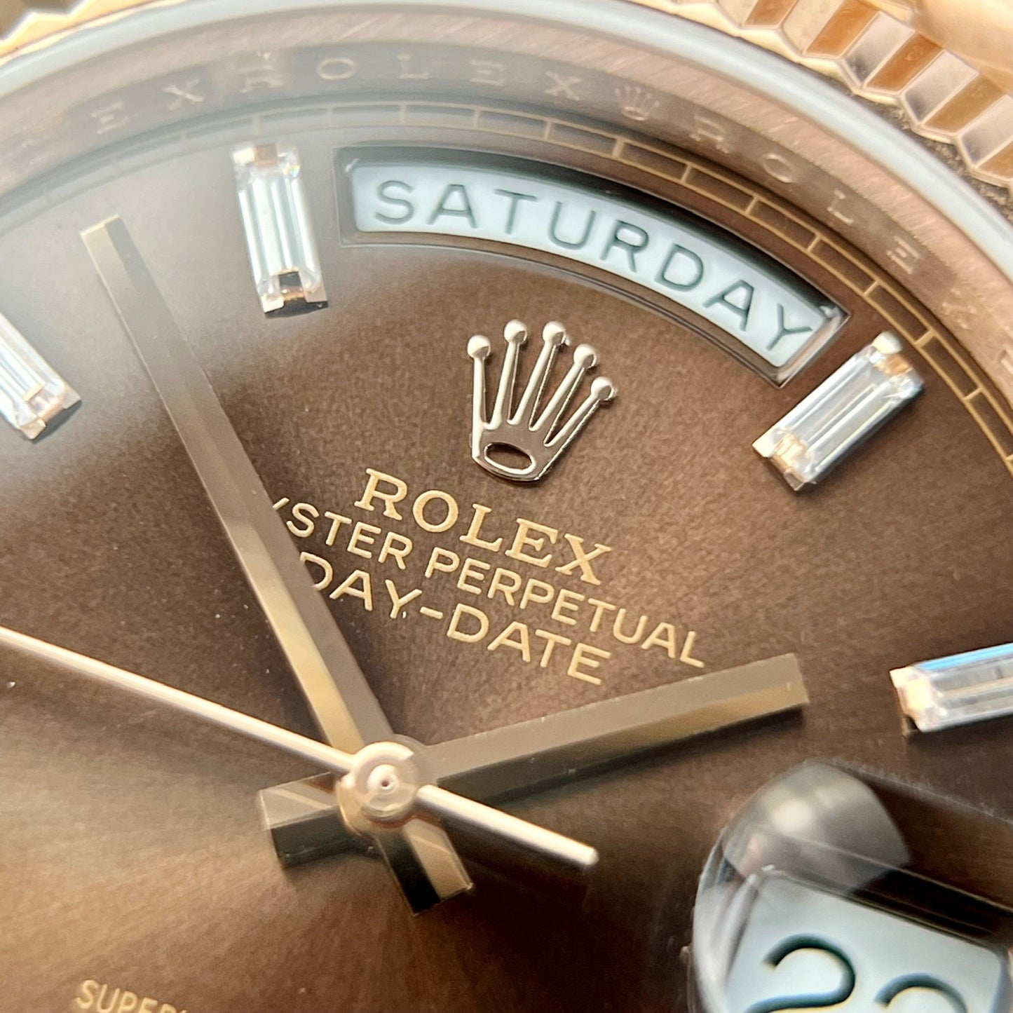 Rolex Day Date M228235-0003 18k Oro plated 1:1 edizione migliore GM Fabbrica V2 Chocolate quadrante Counterweight Versione