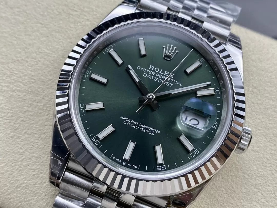 Rolex Datejust M126334-0028 41mm Oyster cinturino VS Fabbrica quadrante verde Jubilee cinturino