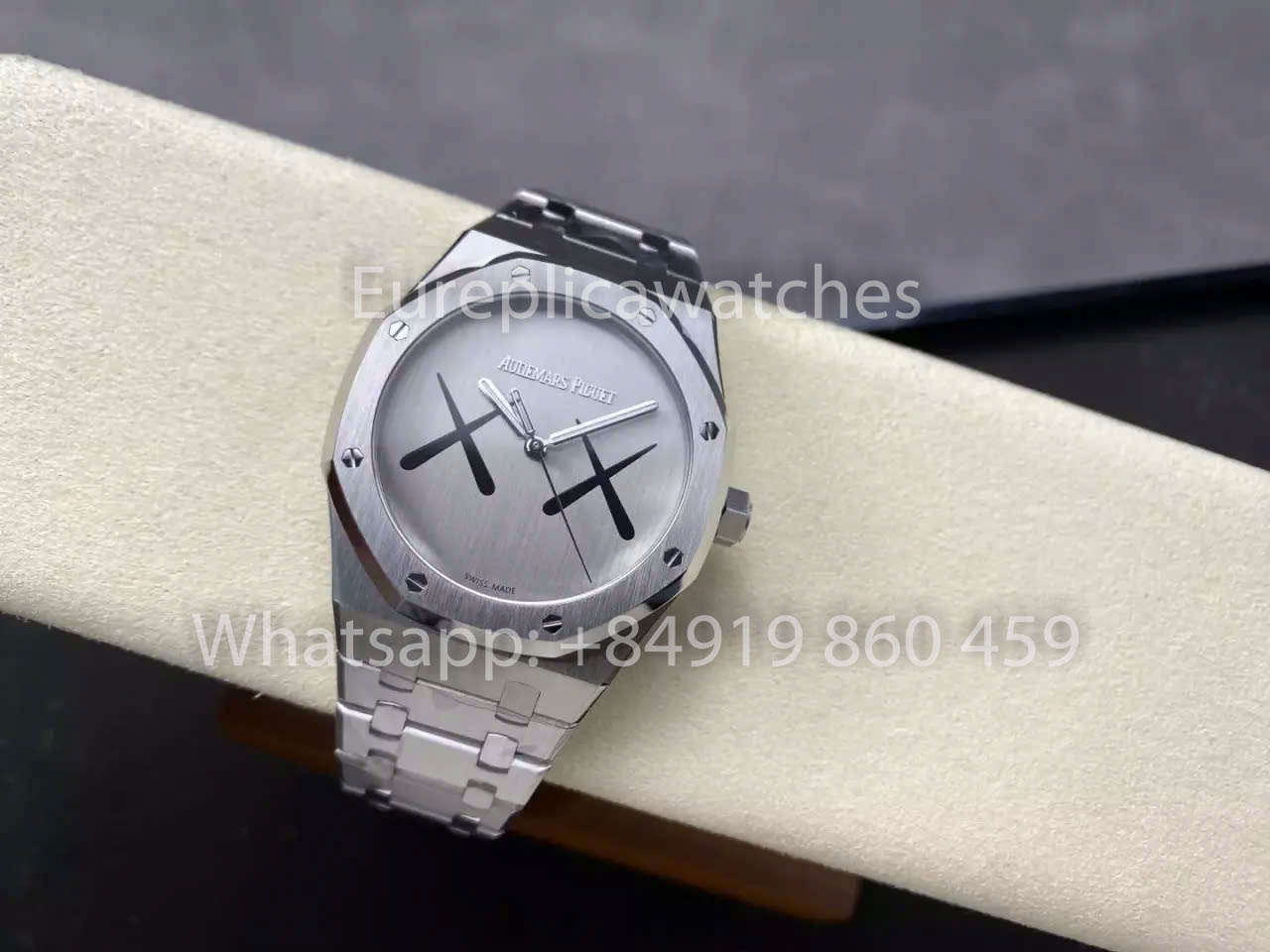 Audemars Piguet Royal Oak X Kaws V3 Newest Version 1:1 Best Clone APS Fabbrica
