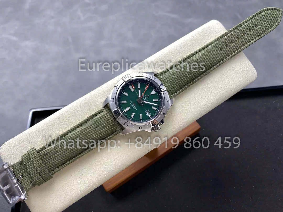 Breitling Avenger Automatic GMT 44 BLS Fabbrica 1:1 Best Clone quadrante verde Velcro cinturino
