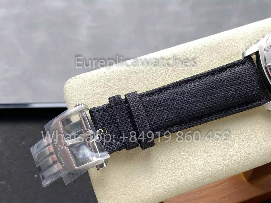 Breitling Avenger Automatic GMT 44 BLS Fabbrica 1:1 Best Clone Grigio quadrante Red Pointer