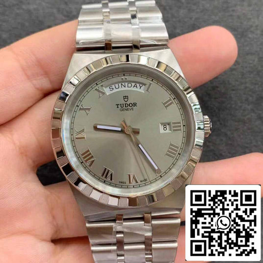replica Tudor Royal M28600-0001 Day date V7 Fabbrica Silver Dial