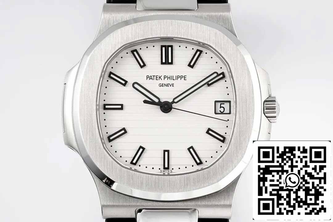 Patek Philippe Nautilus 5711 1:1 Best Edition PPF Fabbrica White Dial Rubber cinturino