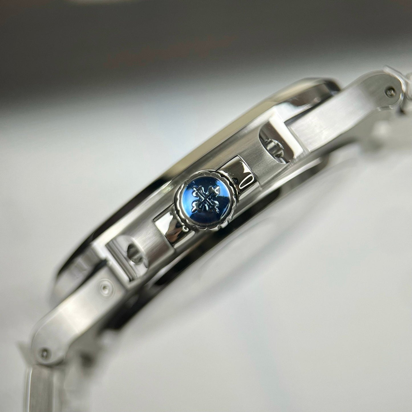 Patek Philippe Nautilus 5712/1A-001 1:1 Best Edition PPF Fabbrica V2 Blue Dial