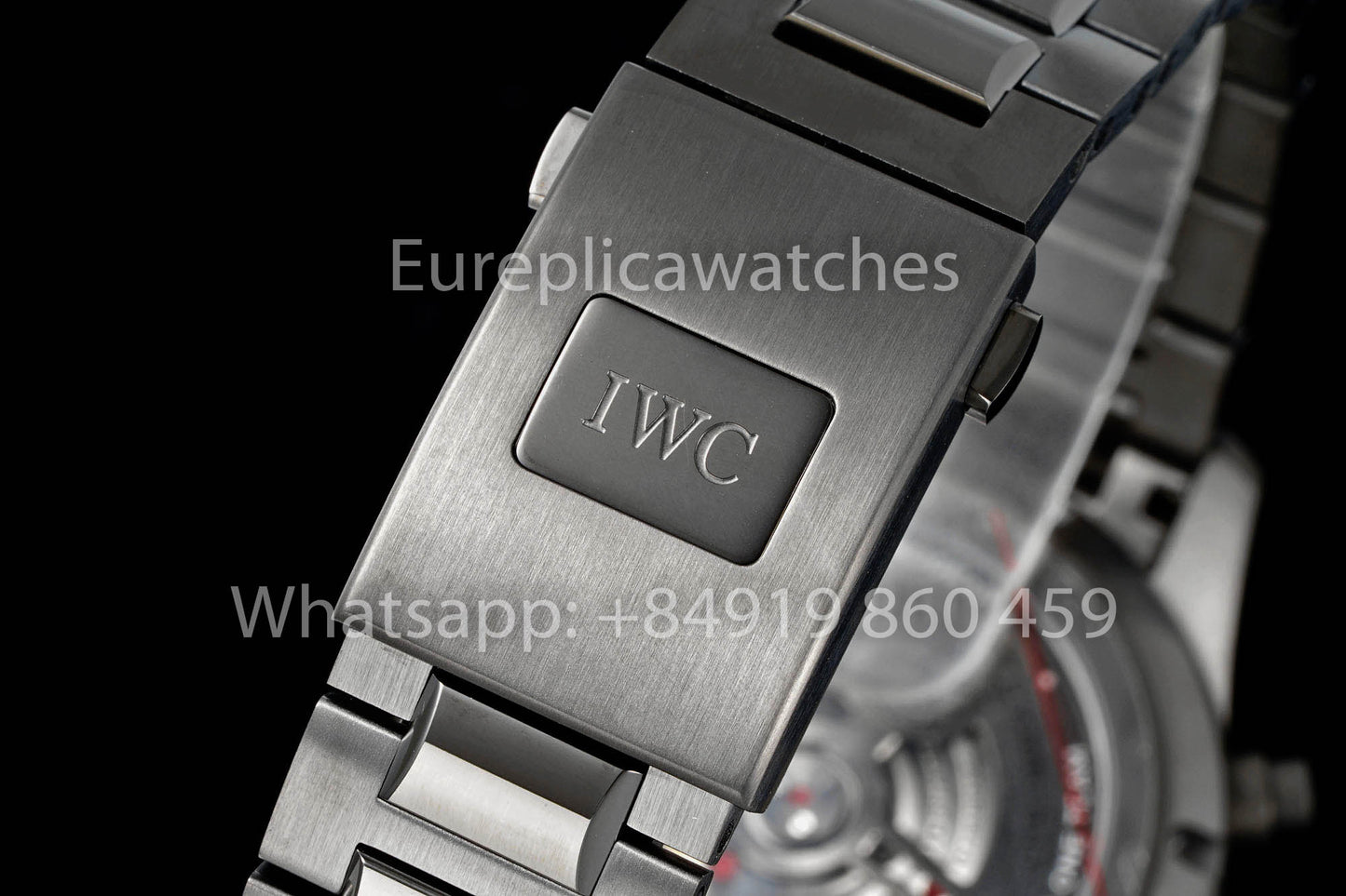 El mejor clon 1:1 del Mercedes-AMG Petronas Formula One™ Team BLS Fabbrica del piloto de IWC