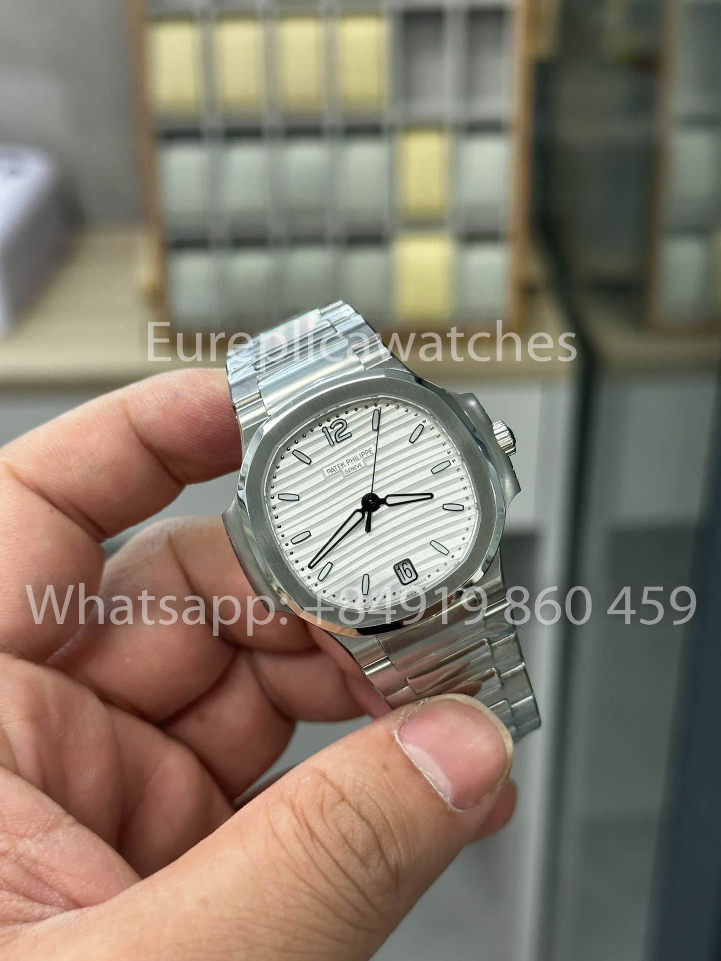 Patek Philippe Nautilus Ladies 7118/1A-010 3K Fabbrica 1:1 Best Clone Newest Versione