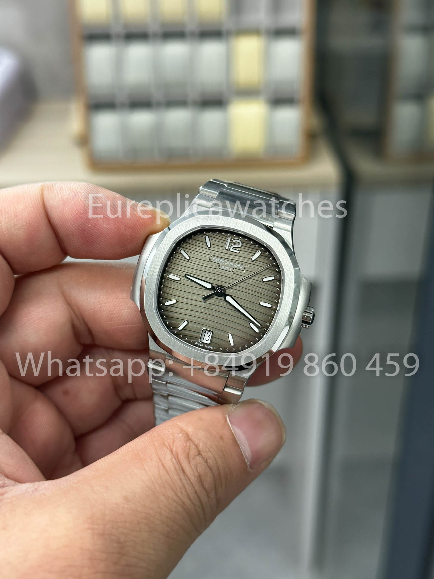 Patek Philippe Nautilus Ladies 7118/1R-001 from 3K Fabbrica acciaio inossidabile 2025 Versione