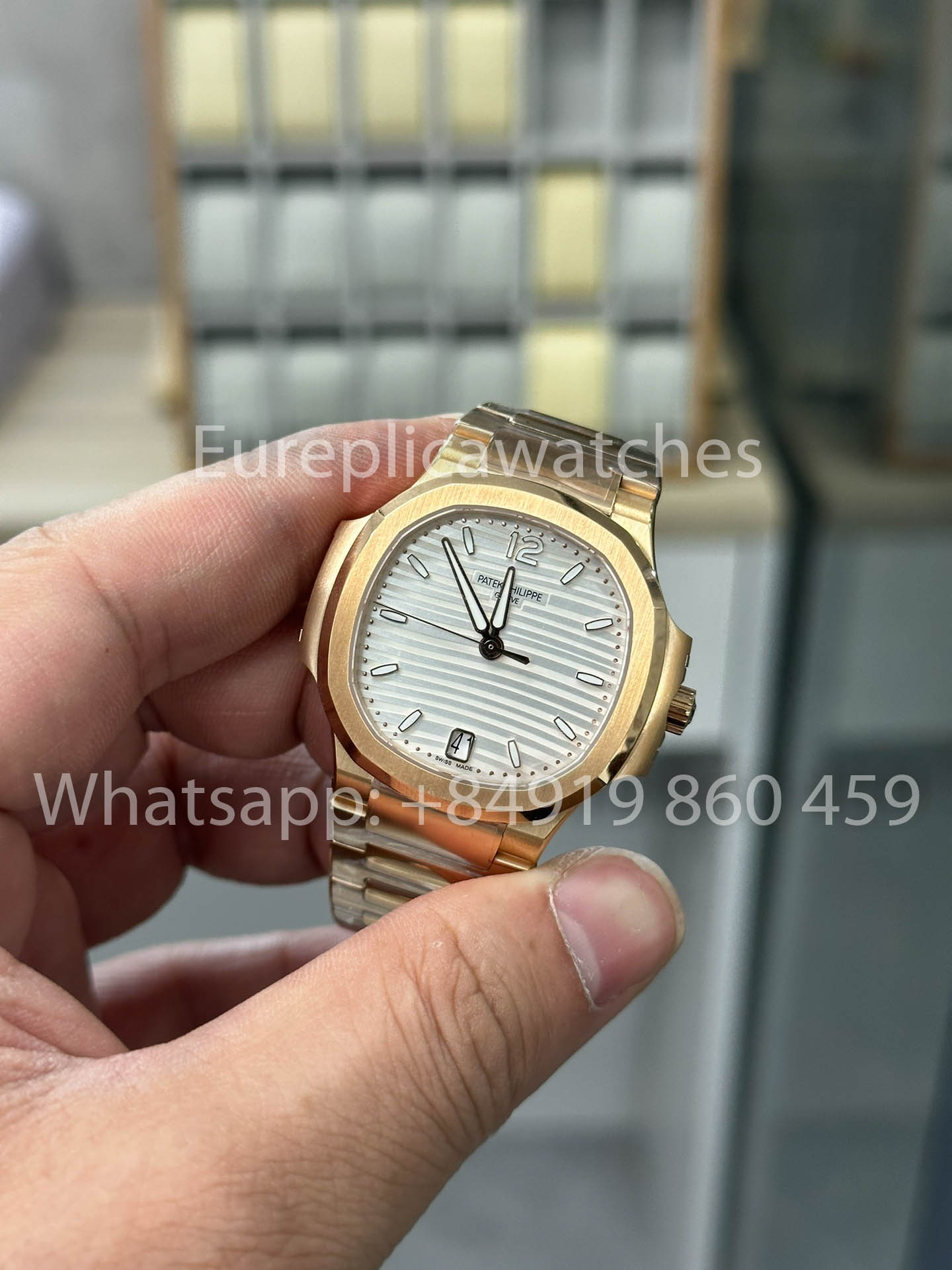 Patek Philippe Nautilus Ladies 7118/1R-001 Rosa Oro 1:1 Best Clone 3K Fabbrica