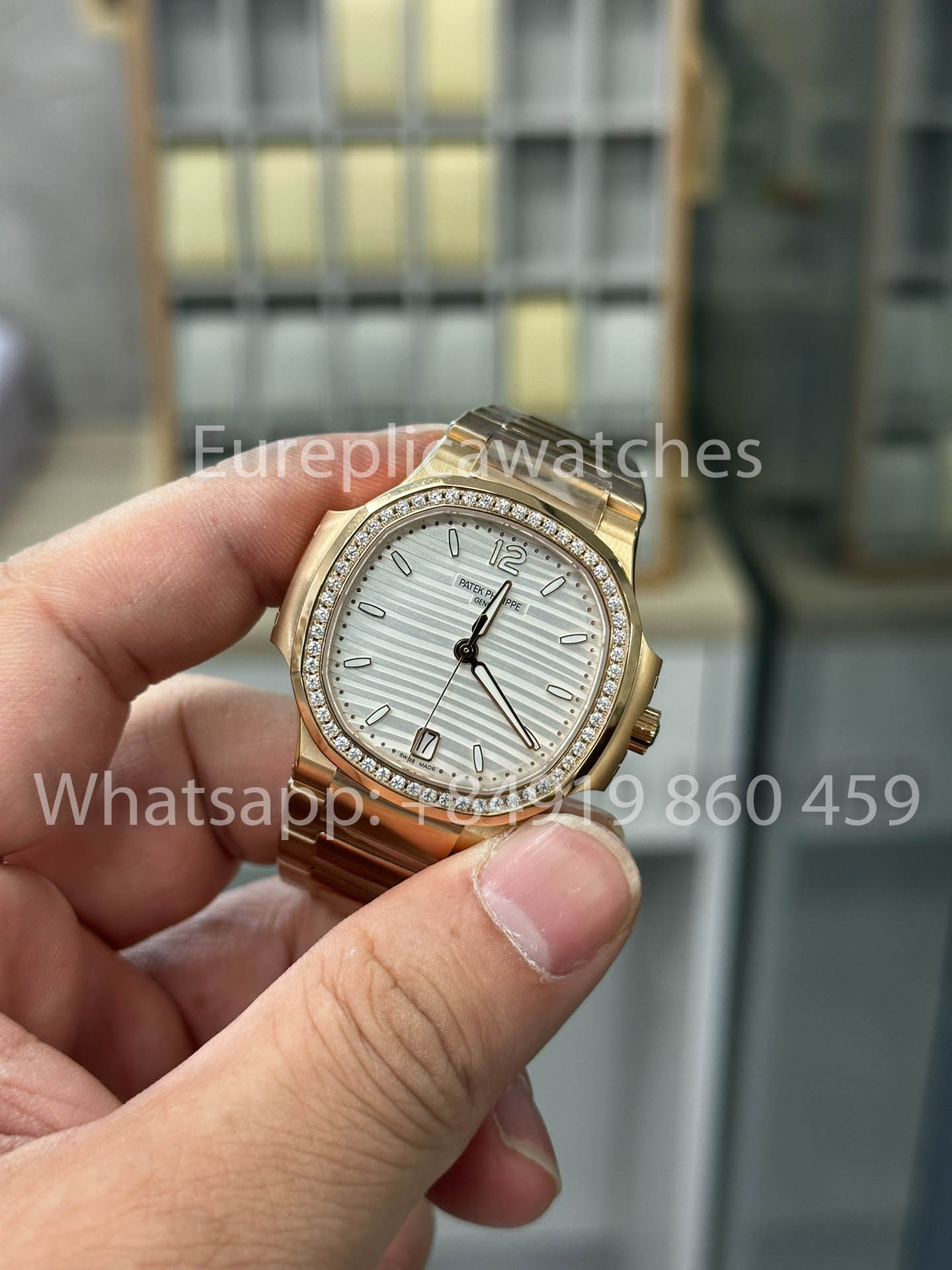Patek Philippe Nautilus Ladies 7118/12R-001 Rosa Oro 1:1 Best Clone 3K Fabbrica
