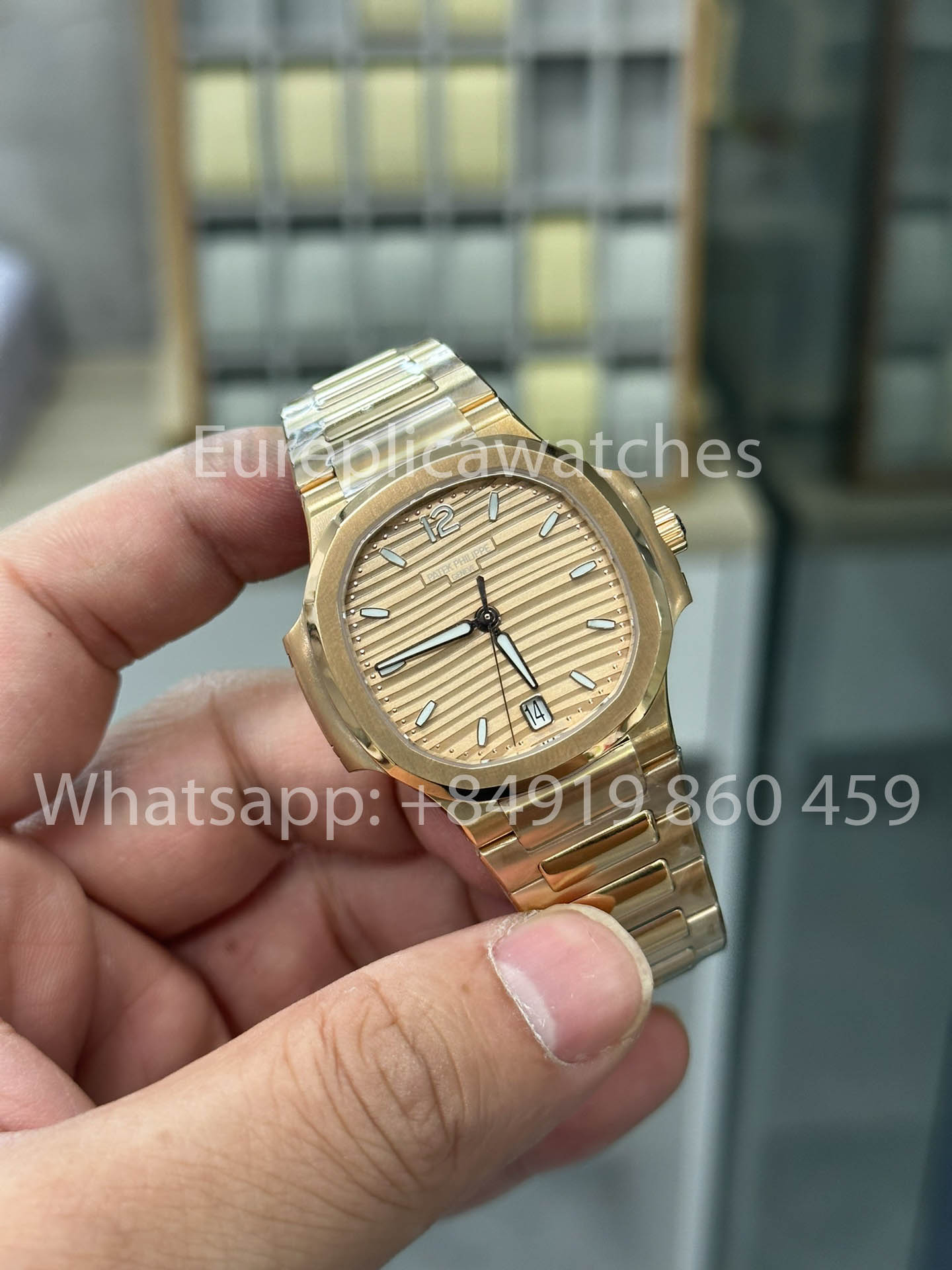 Patek Philippe Nautilus Ladies 7118/1R-010 Rosa Oro 1:1 Best Clone 3K Fabbrica