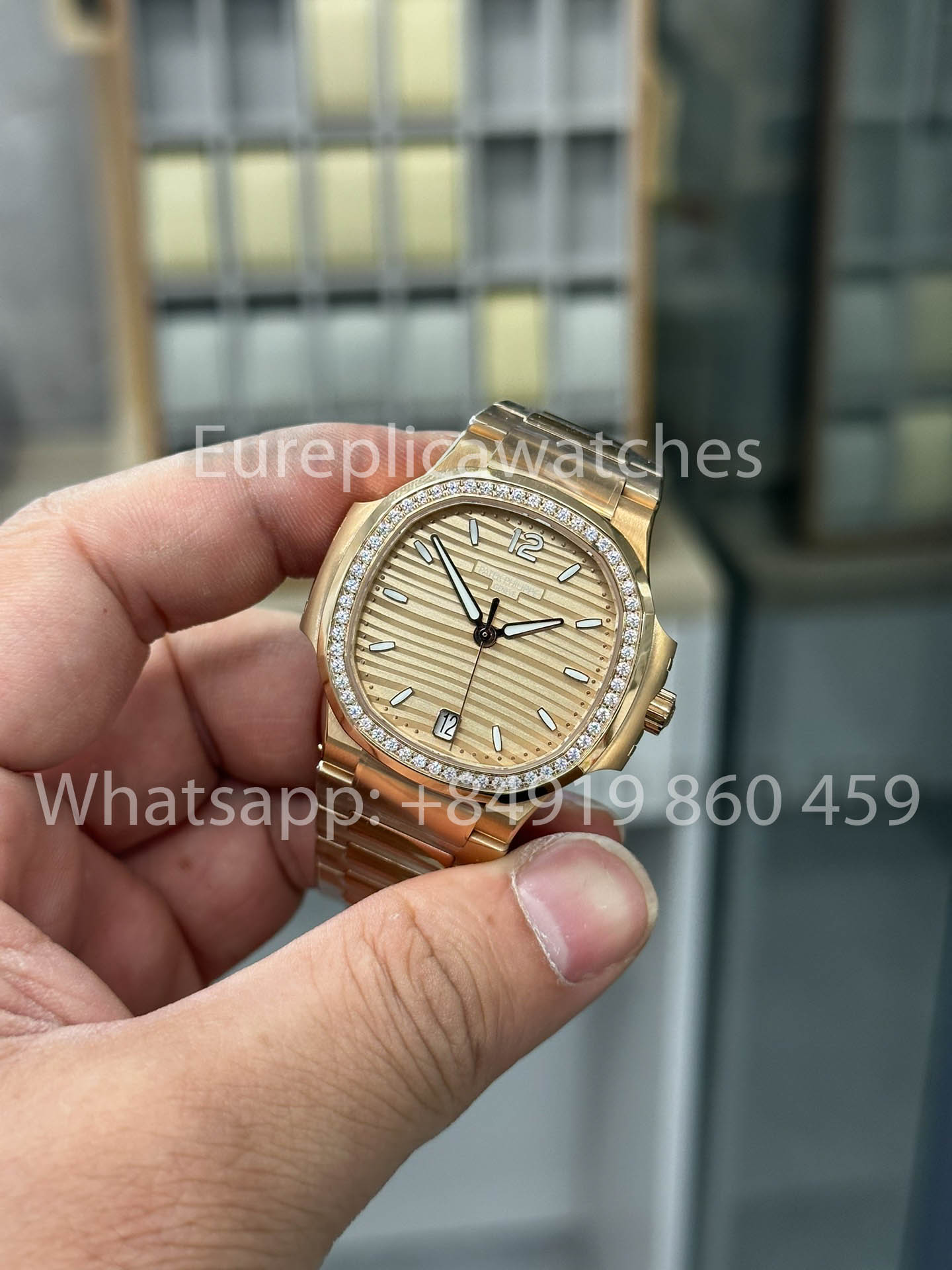 Patek Philippe Nautilus Ladies 7118/12R-010 Rosa Oro 1:1 Best Clone 3K Fabbrica