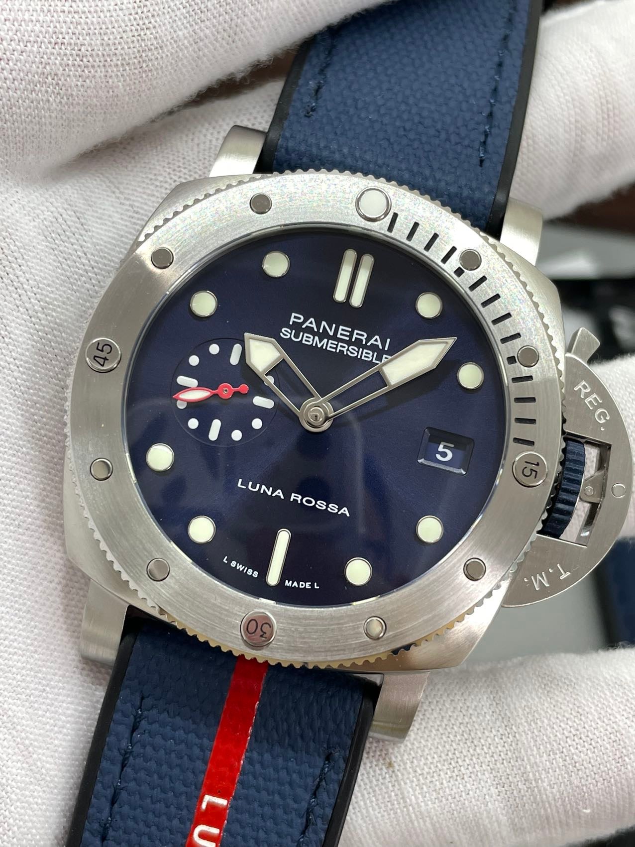 Panerai - PAM01391 Submersible QuarantaQuattro Luna Rossa 1:1 edizione migliore VS Fabbrica