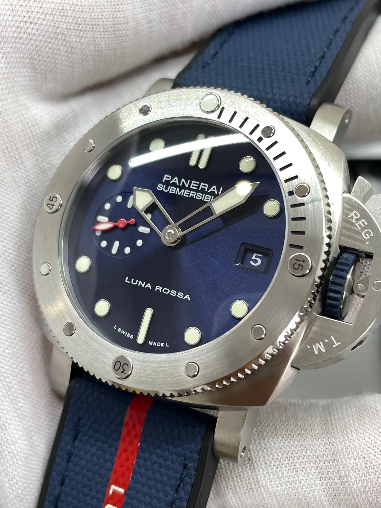 Panerai - PAM01391 Submersible QuarantaQuattro Luna Rossa 1:1 edizione migliore VS Fabbrica