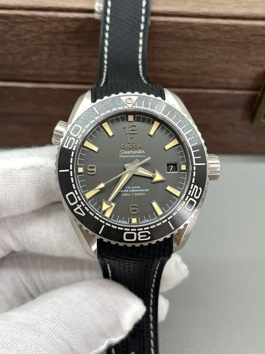 Omega Seamaster Planet Ocean 600M 215.32.44.21.01.002 VS Fabbrica 1:1 edizione migliore