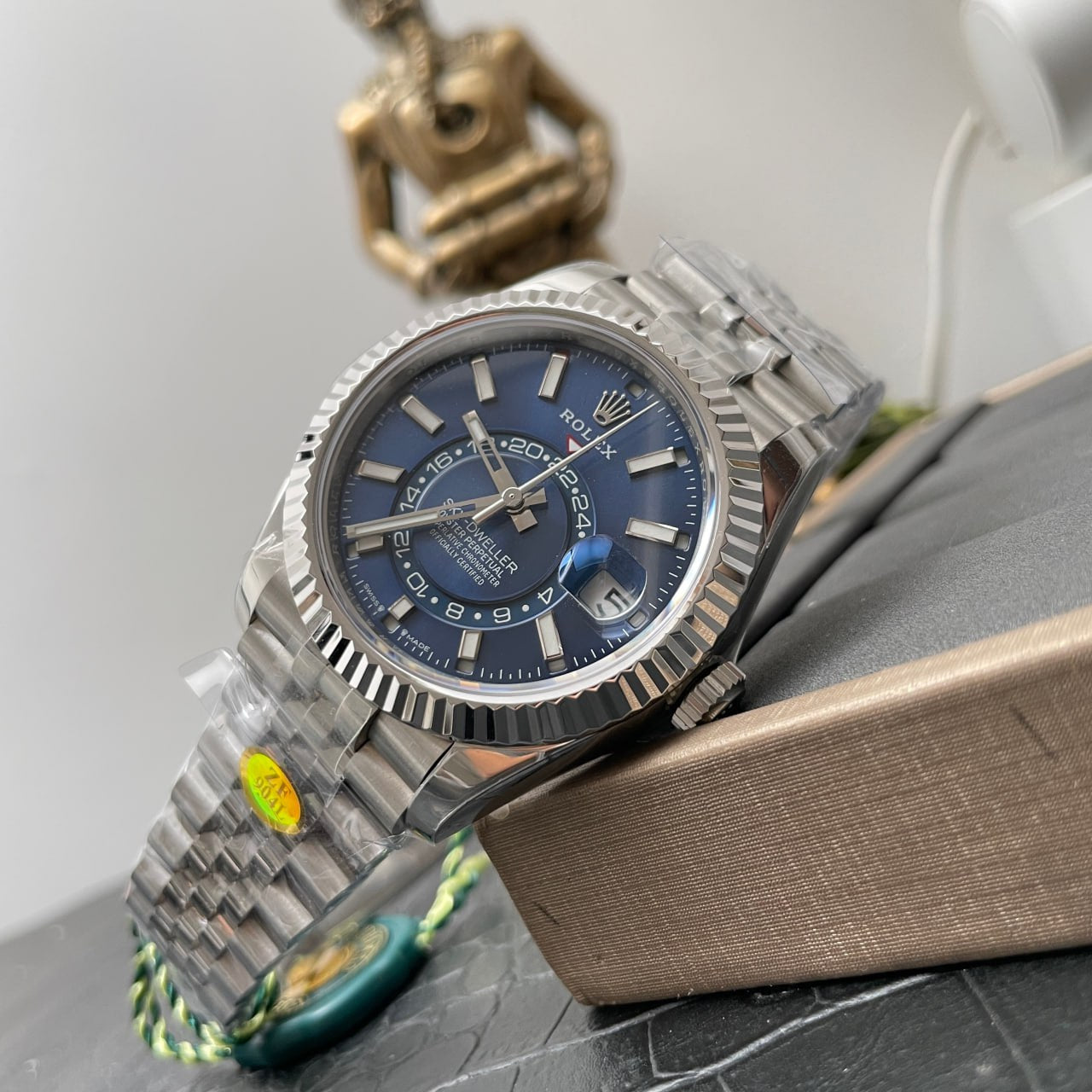 Rolex Sky Dweller M336934-0006 1:1 Best Edition ZF Fabbrica Blue Dial Newest Version 2024